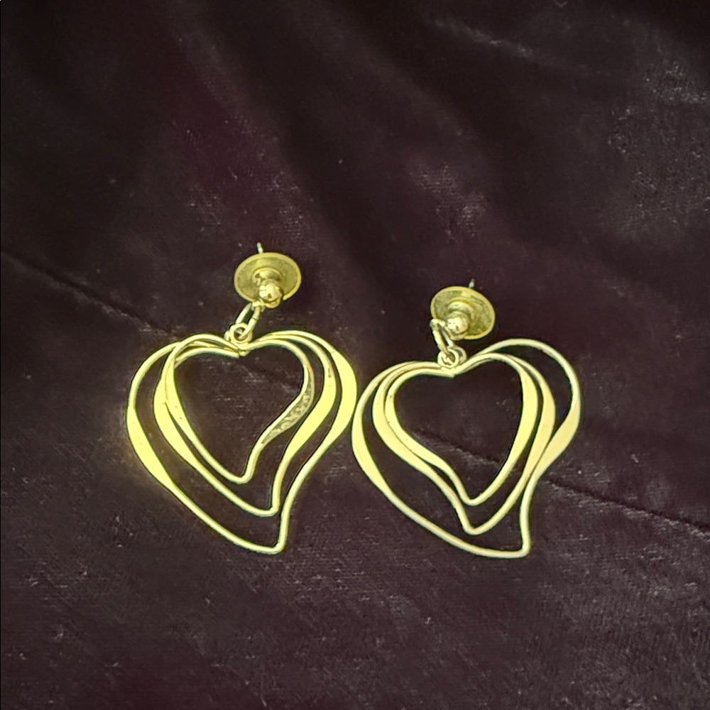 Chic Gold Heart Drop Earrings